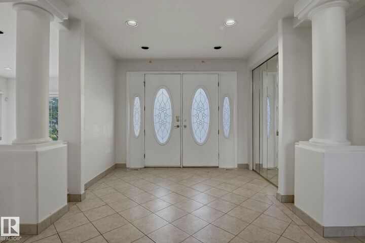 Property Photo:  154 Osland Drive NW  AB T6R 2A1 