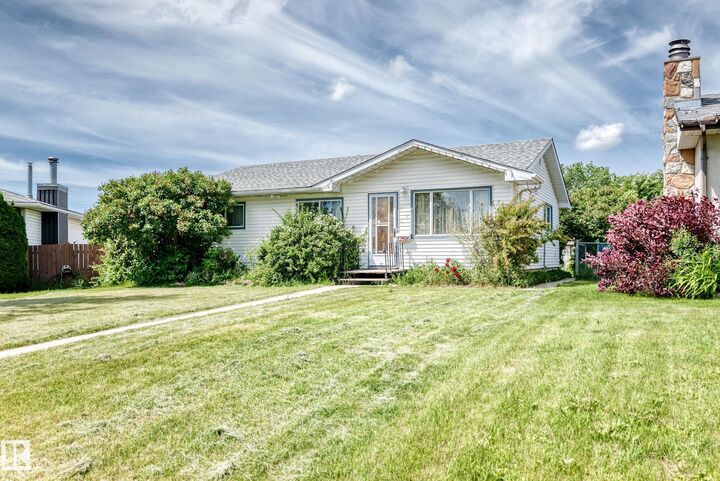 Property Photo:  12816 77 Street NW  AB T5C 1C6 