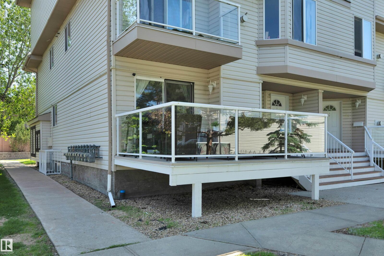 Photo de la propriété: 2505 42 Street NW 47 AB T6L 7G8