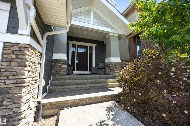 Property Photo:  1305 Hainstock Way SW  AB T6W 3B6 