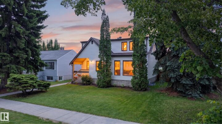 Property Photo:  11331 75 Avenue NW  AB T6G 0H6 