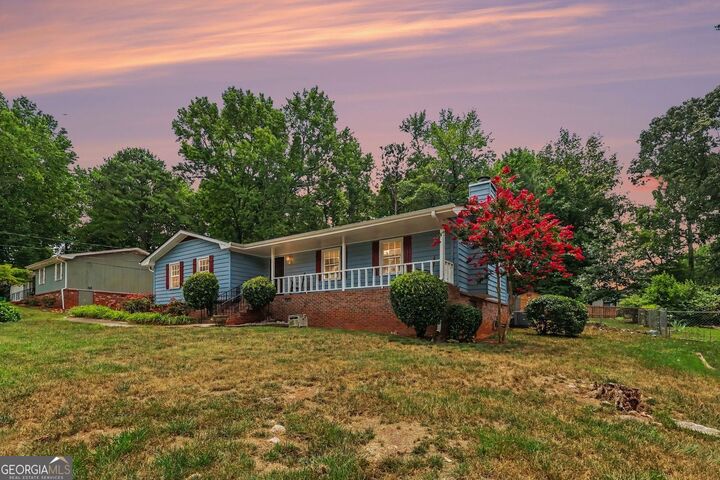 Property Photo: 5385 E Rockmoor Drive GA 30088