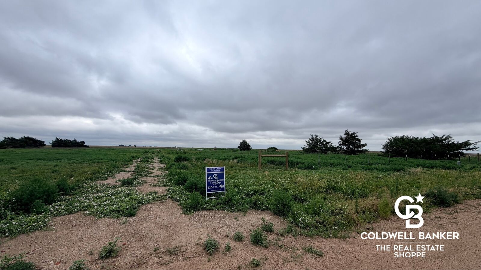 Property Photo:  1120 N Sherman Road  KS 67846 