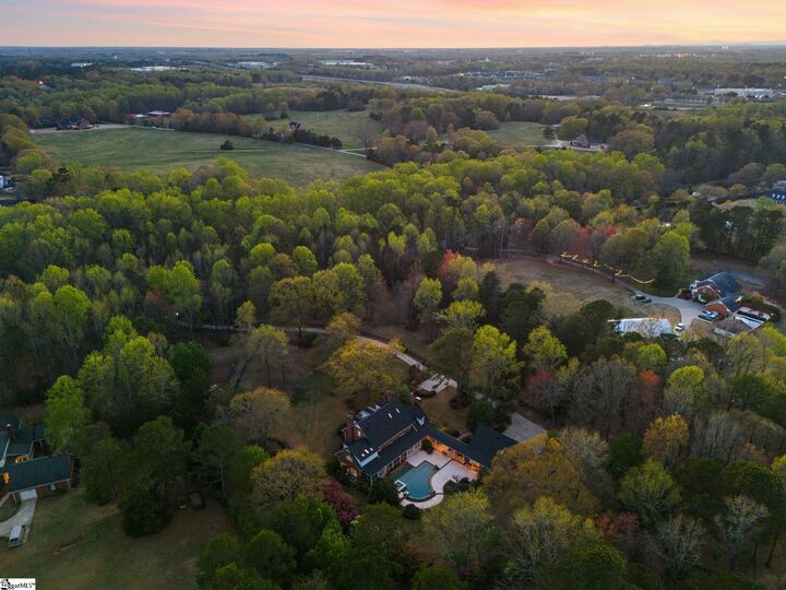 Property Photo: 208 Holland Road SC 29681
