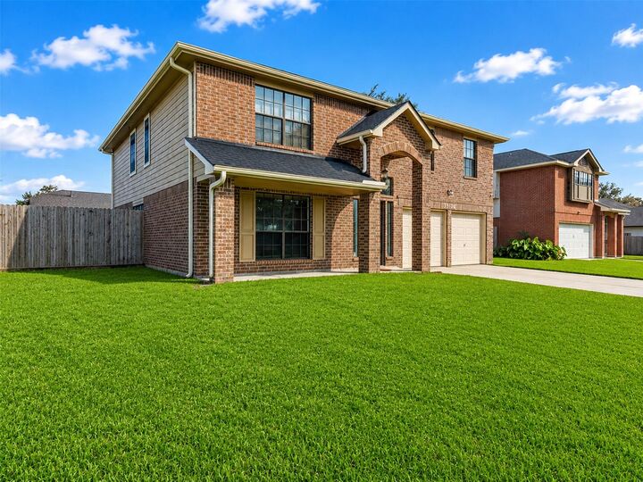 Property Photo: 1506 Waterford Drive TX 77536