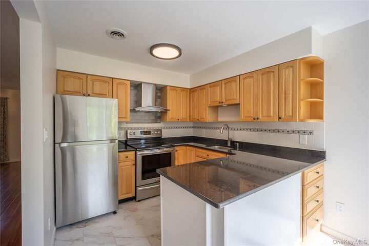 Property Photo:  31 Pond Drive W  NY 12572 