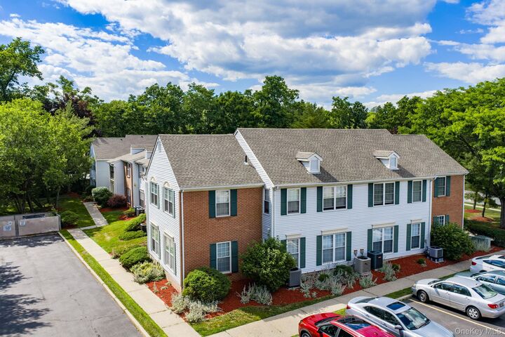 Property Photo:  111 Cartwheel Court 28  NY 10992 