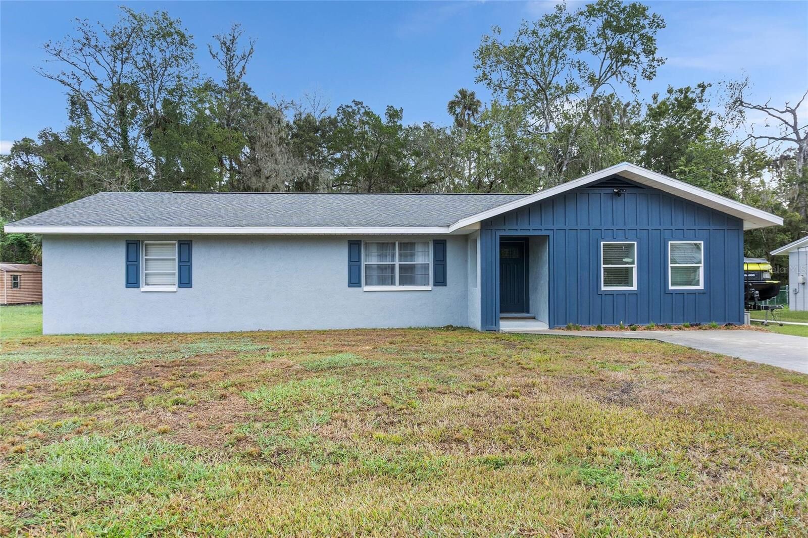 Property Photo: 3761 N Hiawatha Ter FL 34428