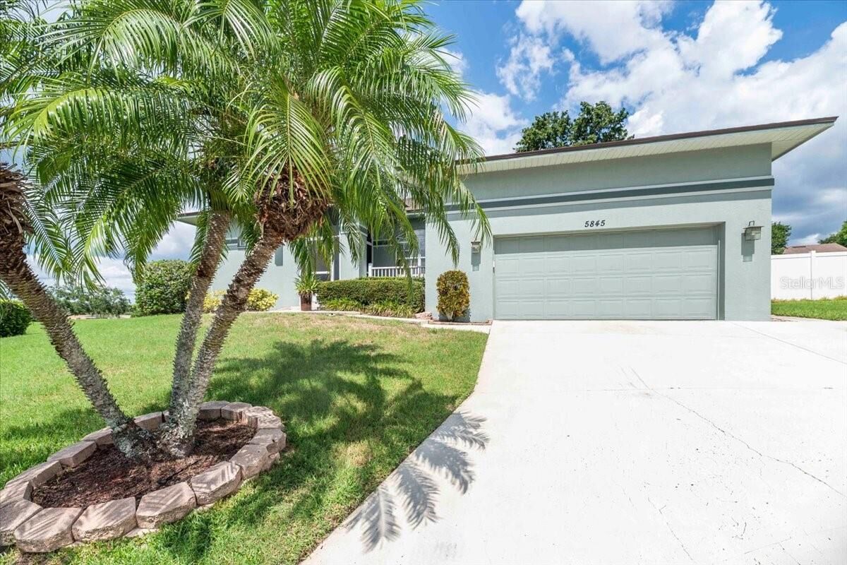 Property Photo: 5845 Danterbury Court FL 33810
