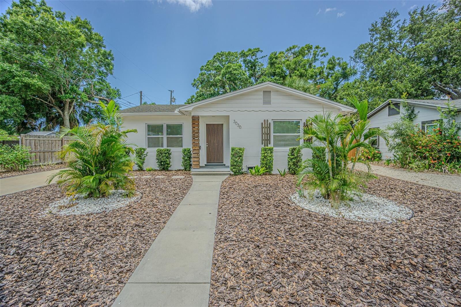 Property Photo:  3030 14th Street N  FL 33704 