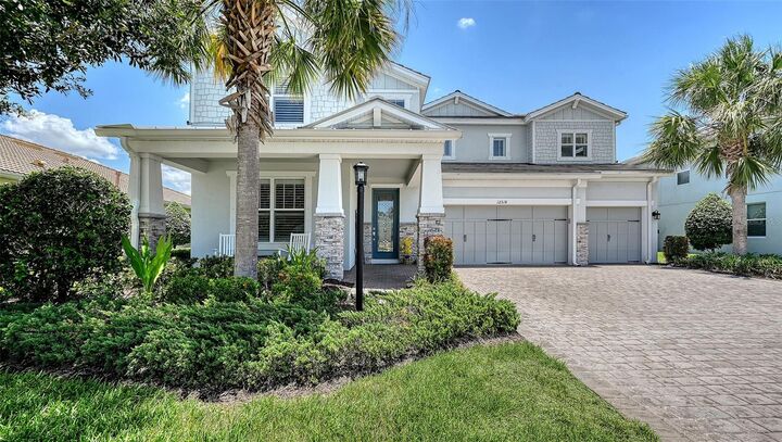 Property Photo: 12318 Blue Hill Trail FL 34211