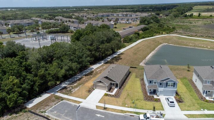 Property Photo: 573 Bell Prairie Circle FL 33859
