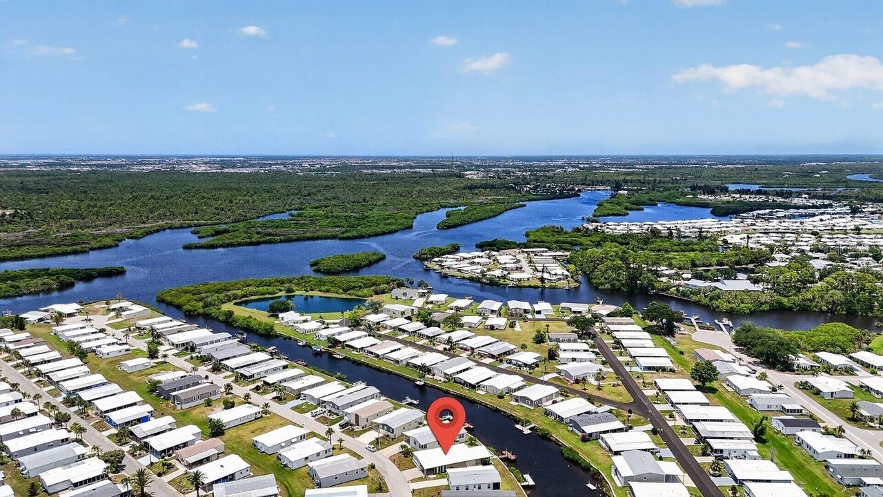Property Photo:  654 Blackburn Boulevard  FL 34287 