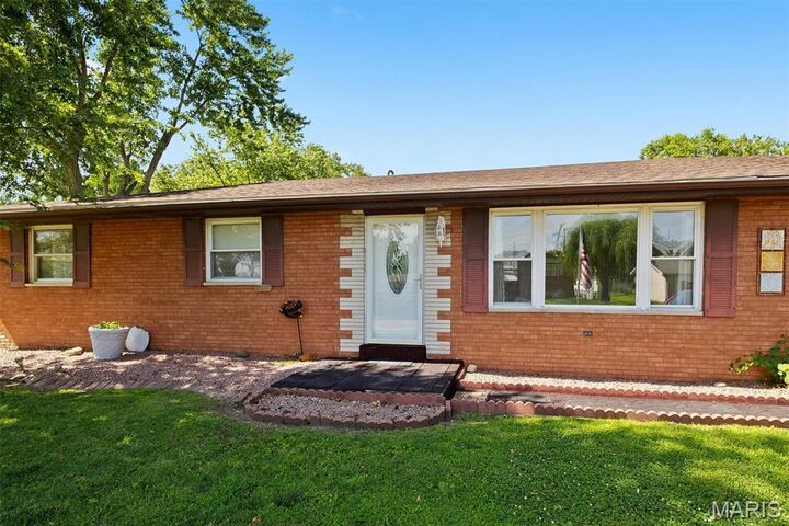 Property Photo:  3804 John Glenn Drive  IL 62040 