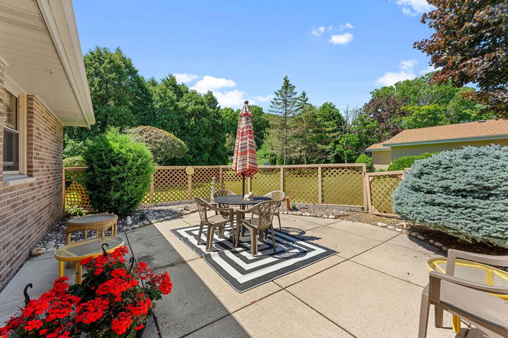 Property Photo:  4821 W Clayton Crest Ave  WI 53220 
