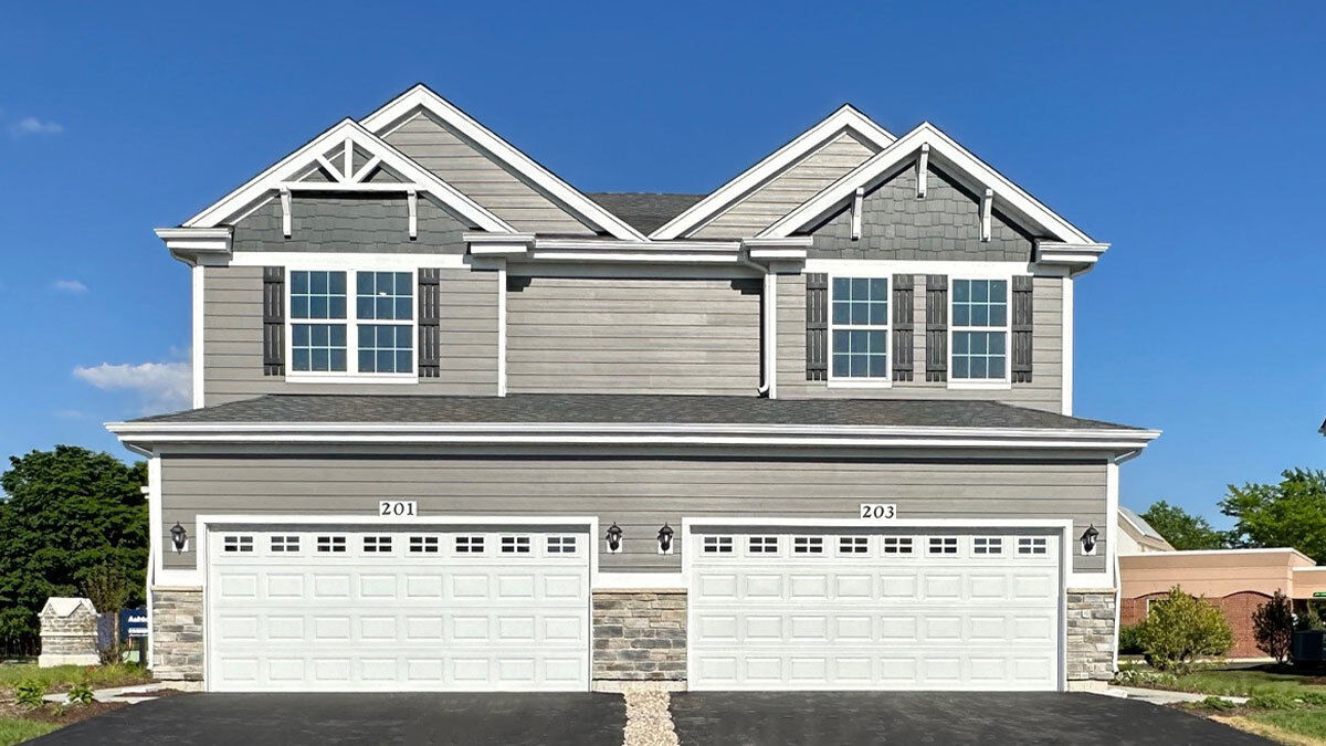 Property Photo:  265 Canal Drive  IL 60174 