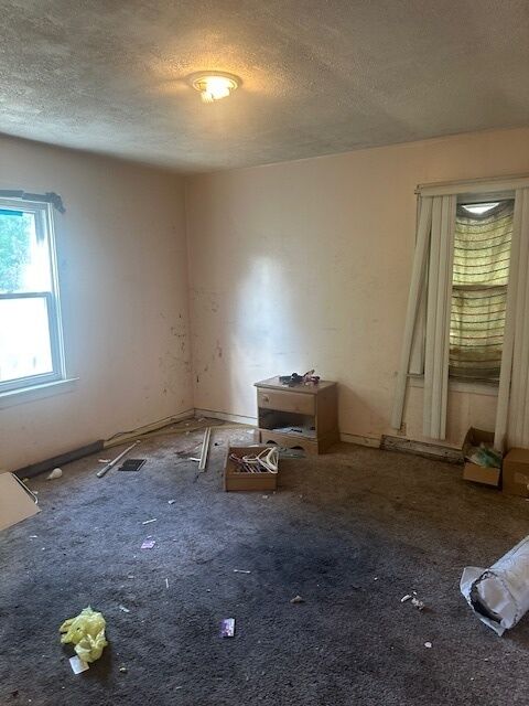 Property Photo:  307 S Peck Street  IL 60424 