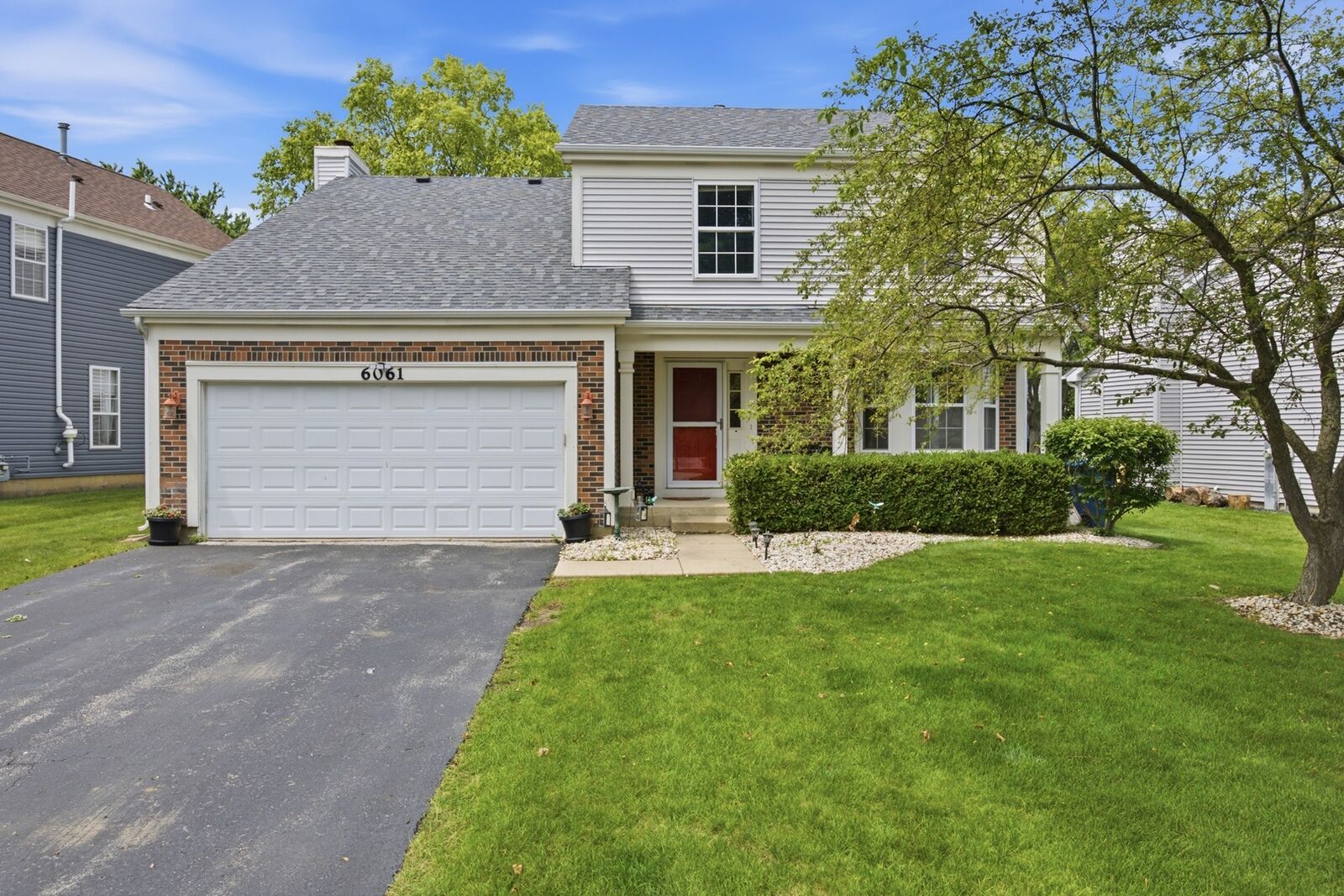 Property Photo:  6061 Golfview Drive  IL 60031 