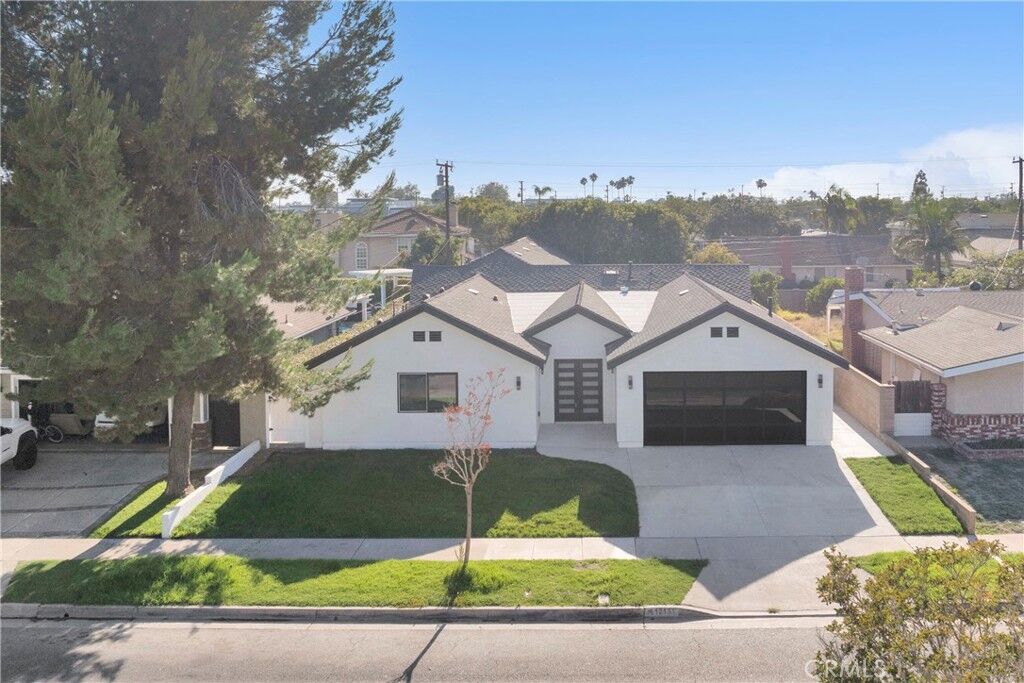 Property Photo:  12151 Reagan  CA 90720 