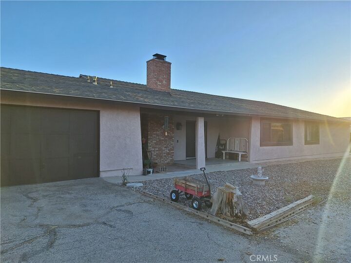 Property Photo: 31312 Indian Oak CA 93510