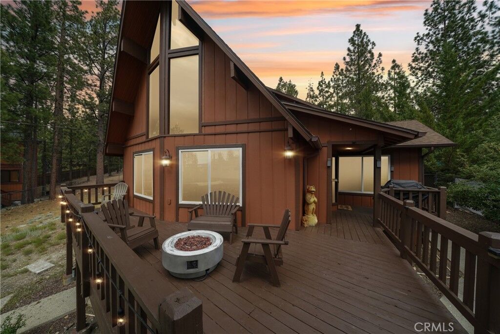 Property Photo:  265 S Eagle  CA 92315 
