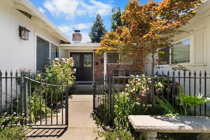 Property Photo:  2276 Dario Circle  CA 95209 