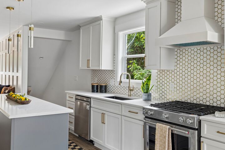 Property Photo:  903 26th Ave N  TN 37208 