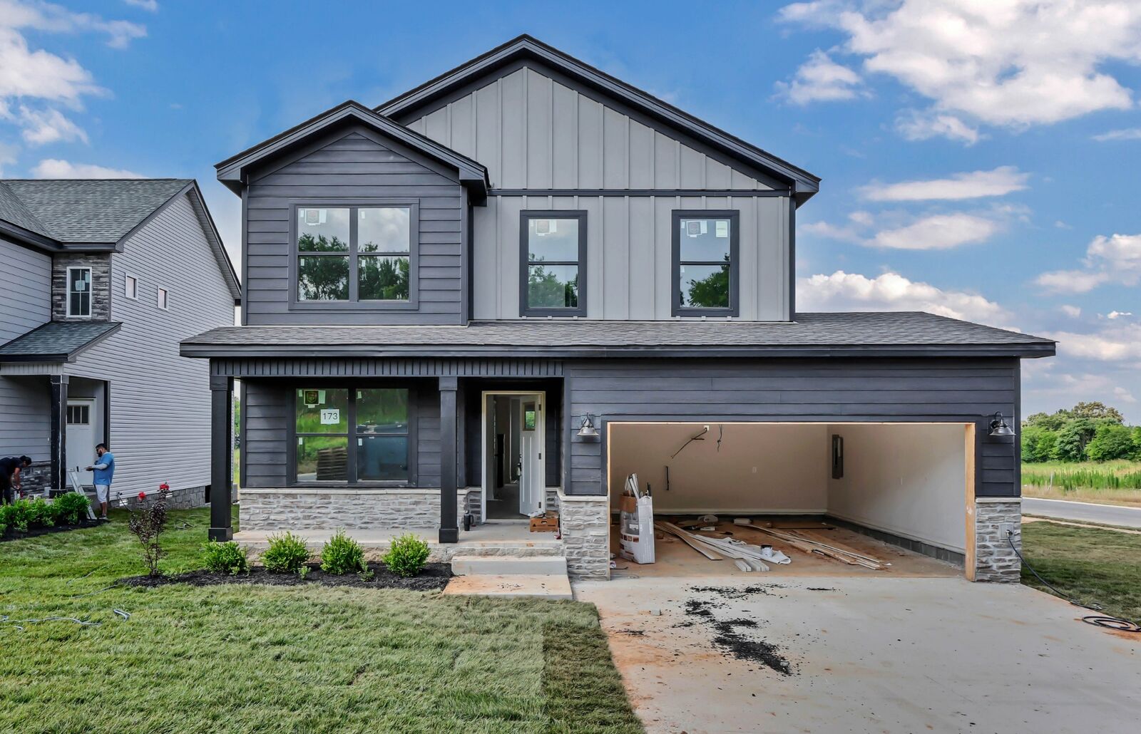 Property Photo:  2812 Brewster Dr  TN 37042 