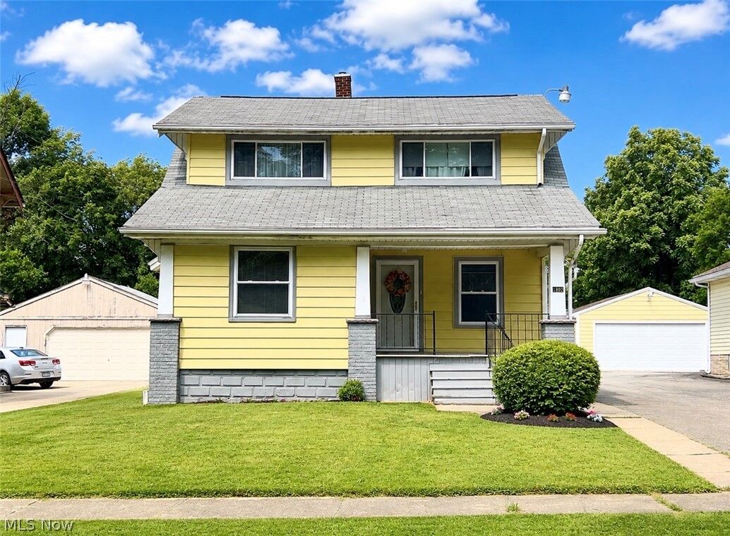 Property Photo:  180 Clarencedale Avenue  OH 44512 