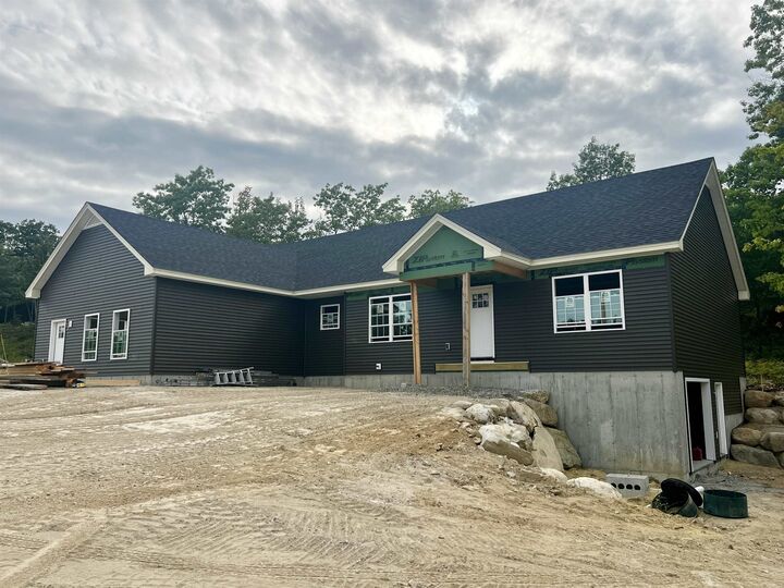 Property Photo:  16 Fallon Way  NH 03809 