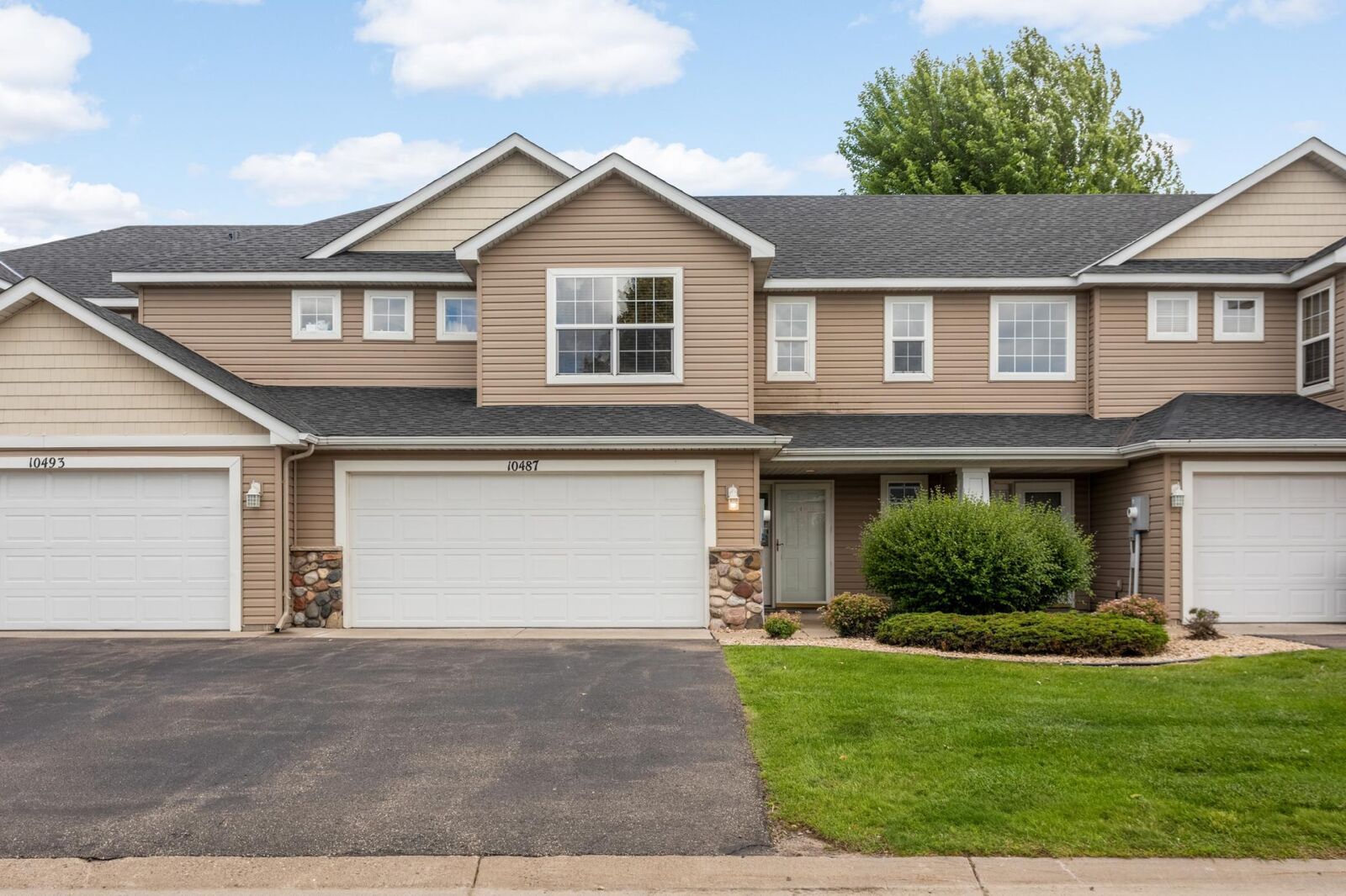 Property Photo:  10487 64th Way  MN 55301 