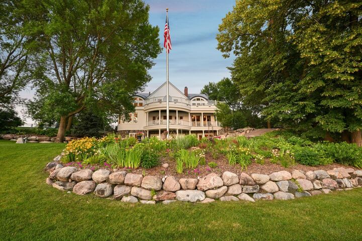 Property Photo:  5461 Quimby Avenue NW  MN 55302 
