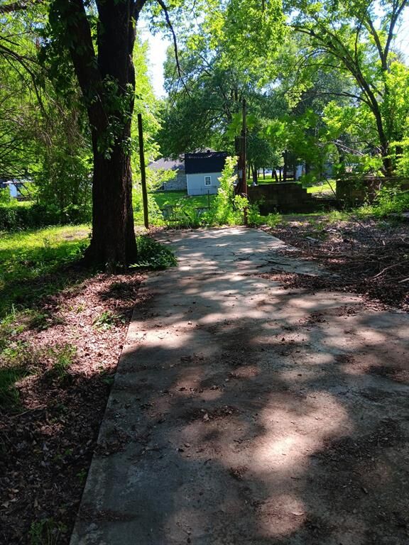 Property Photo:  210 Spring Valley Street  TX 75156 