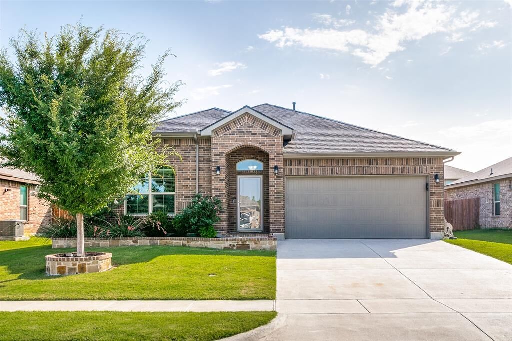 Property Photo:  1212 Pacifica Trail  TX 76033 