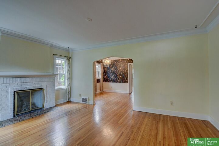 Property Photo: 2619 N 52nd Street NE 68104