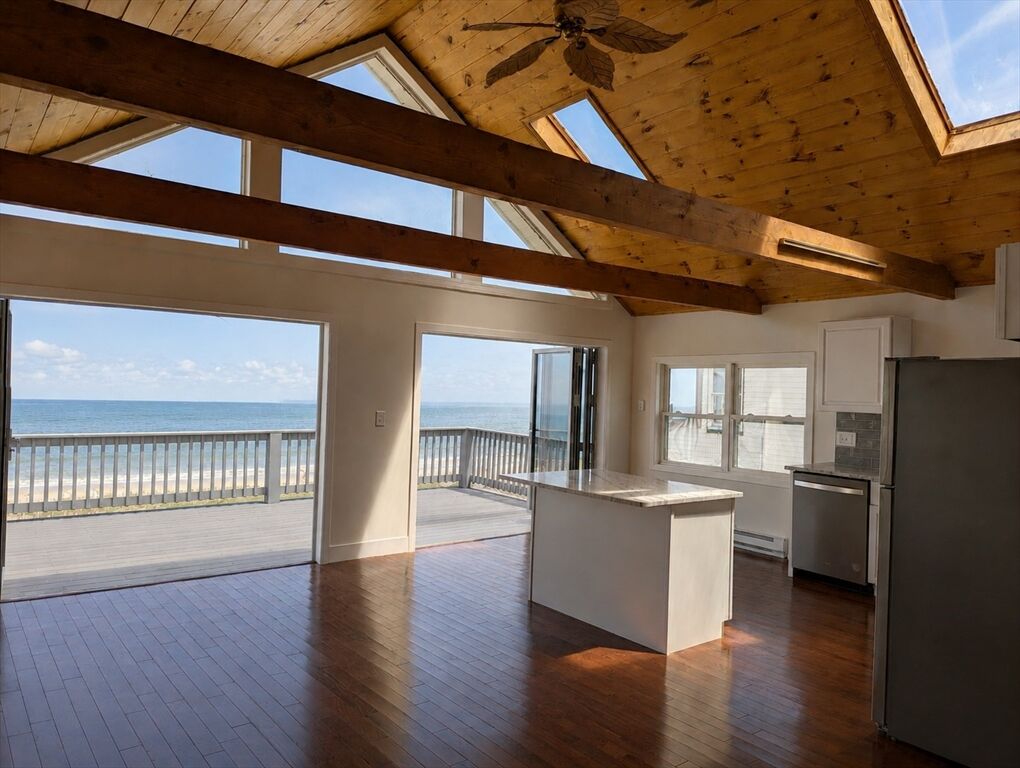 Property Photo: 498-500 N End Blvd MA 01952