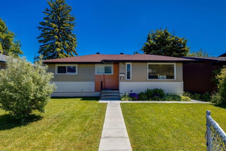 2024 43 Street SE — photo 1