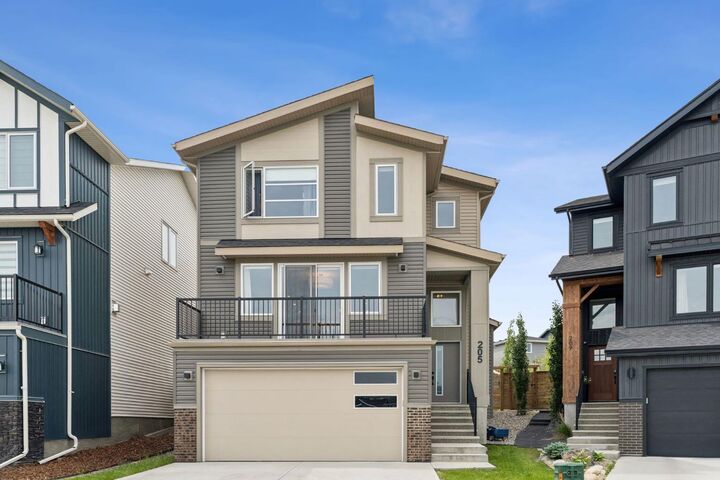 205 Precedence View — photo 1
