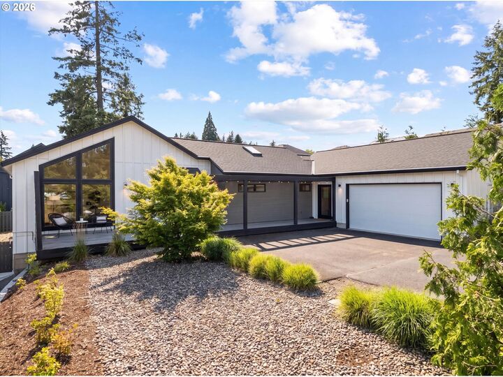 Property Photo:  1931 NW 113th Ave  OR 97229 
