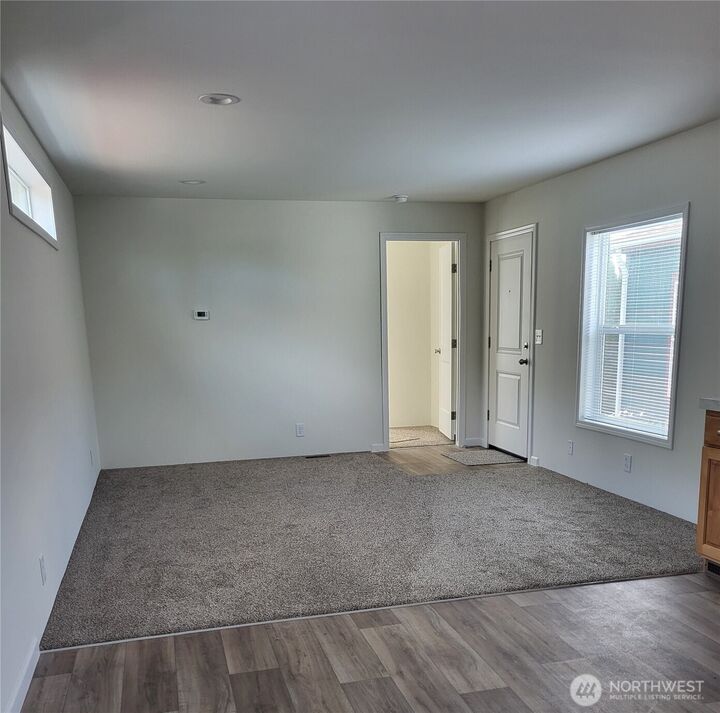 Property Photo: 340 W Prairie Street 11 WA 98382