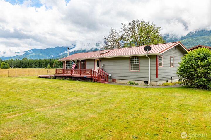 Property Photo:  38848  State Route 20  WA 98237 