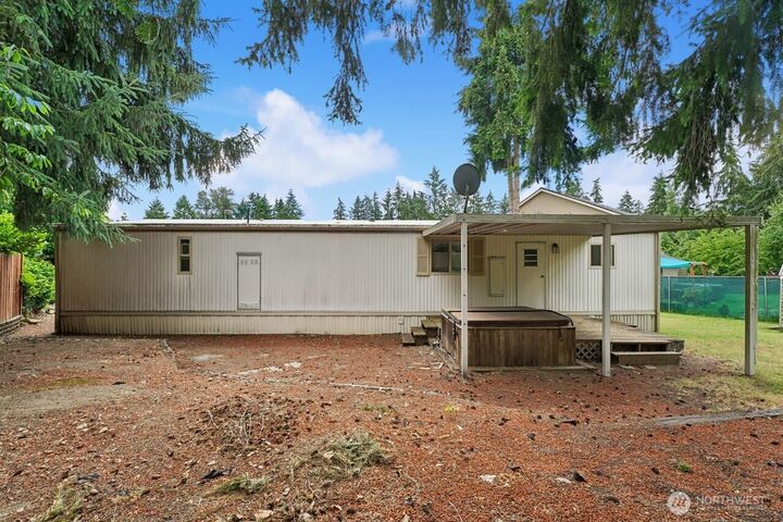 Property Photo: 11506 204th Avenue E WA 98391