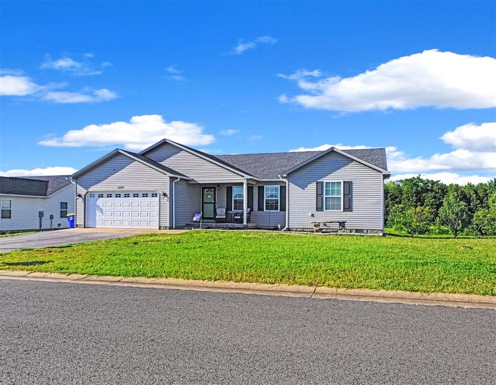 Property Photo:  1375 Winnipeg Way  KY 42101 