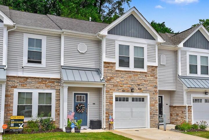 Property Photo: 1002 Opal St 103 VA 23435