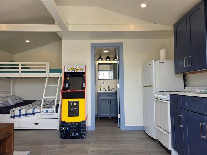 Property Photo:  854 Matunuck Beach Road Road  RI 02879 