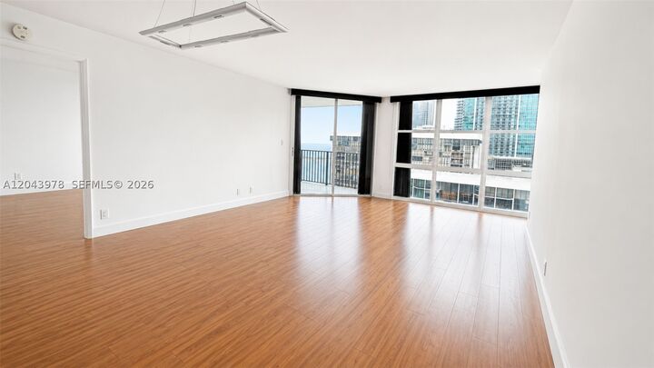 Property Photo: 1901 Brickell Av B2203 FL 33129