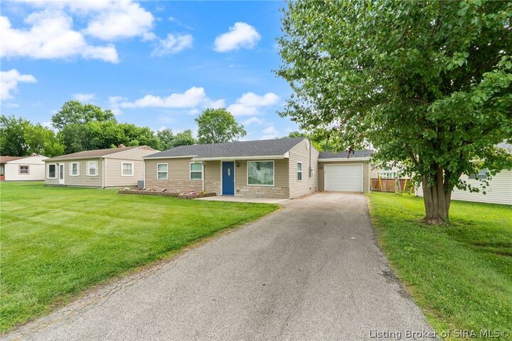Property Photo:  3102 Beacon Drive  IN 47150 