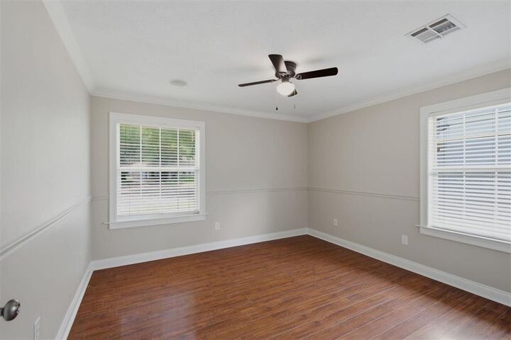 Property Photo:  1906 19th Street  LA 70601 