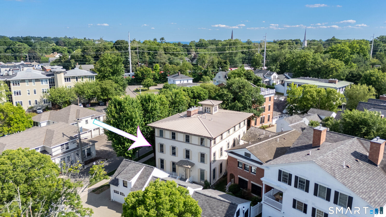 Property Photo: 44 Elmwood Drive 44 CT 06890