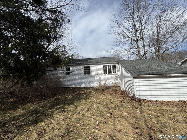 Property Photo:  20 Meadowlark Road  CT 06082 